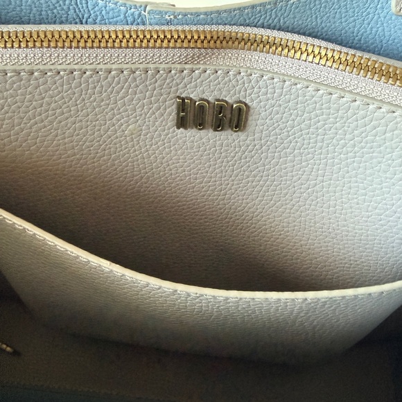 HOBO Vida Tote in Micro Pebbled Leather Morning Dove Grey Orona Blue Interior - Picture 4 of 10